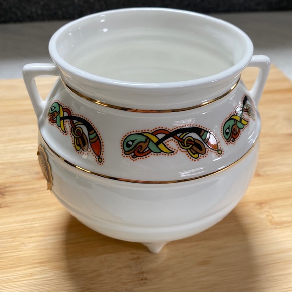 Royal Tara Three Legged Pot Handmade in Ireland —Book Of Kells Collection - Picture 3 of 9